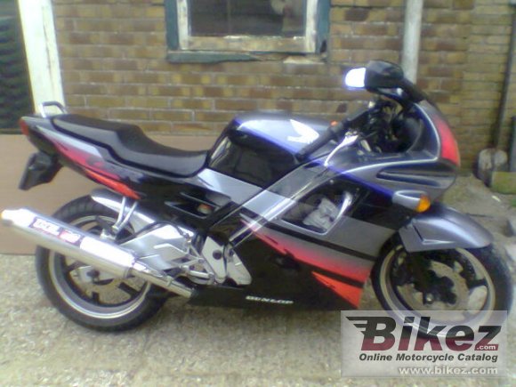 1992 Kawasaki ZXR 750 R photo